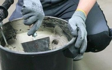 Как правильно развести плиточный клей, чтобы не было комков